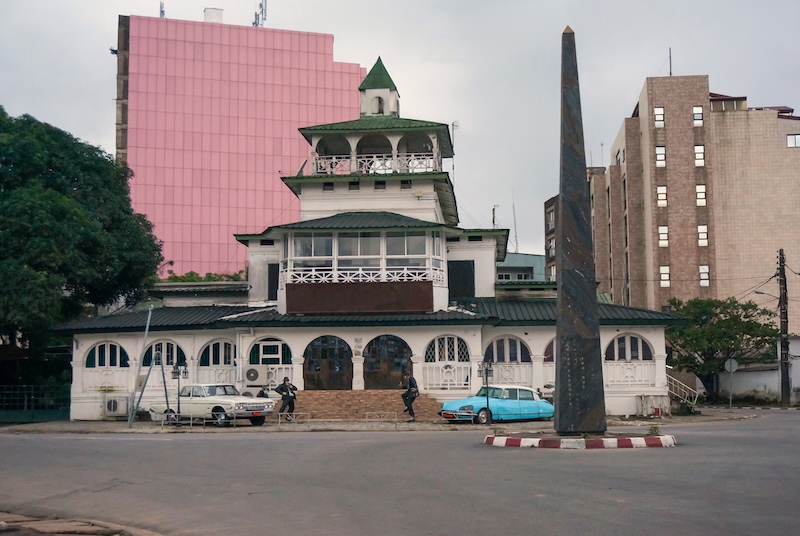 Entre deux rendez-vous : Douala comme vous ne l&rsquo;aviez pas vue